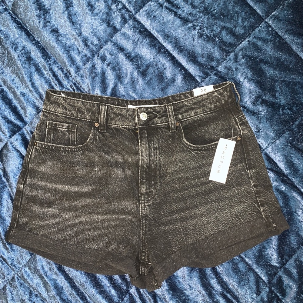 NWT Eco Black Mom Shorts
